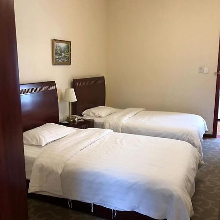 Chengdu Sichuan University Budget Hotel Екстериор снимка